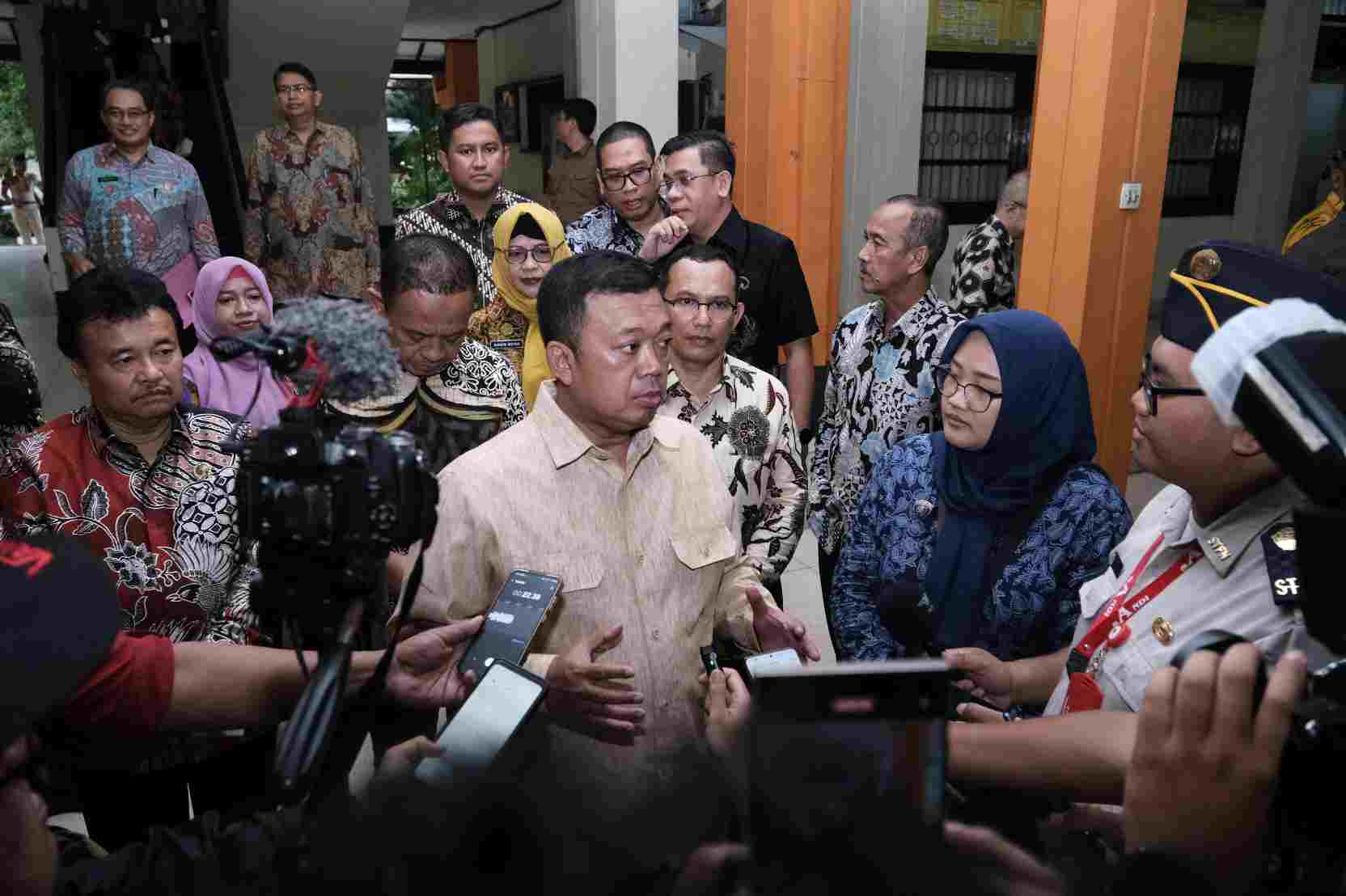 Menteri Nusron