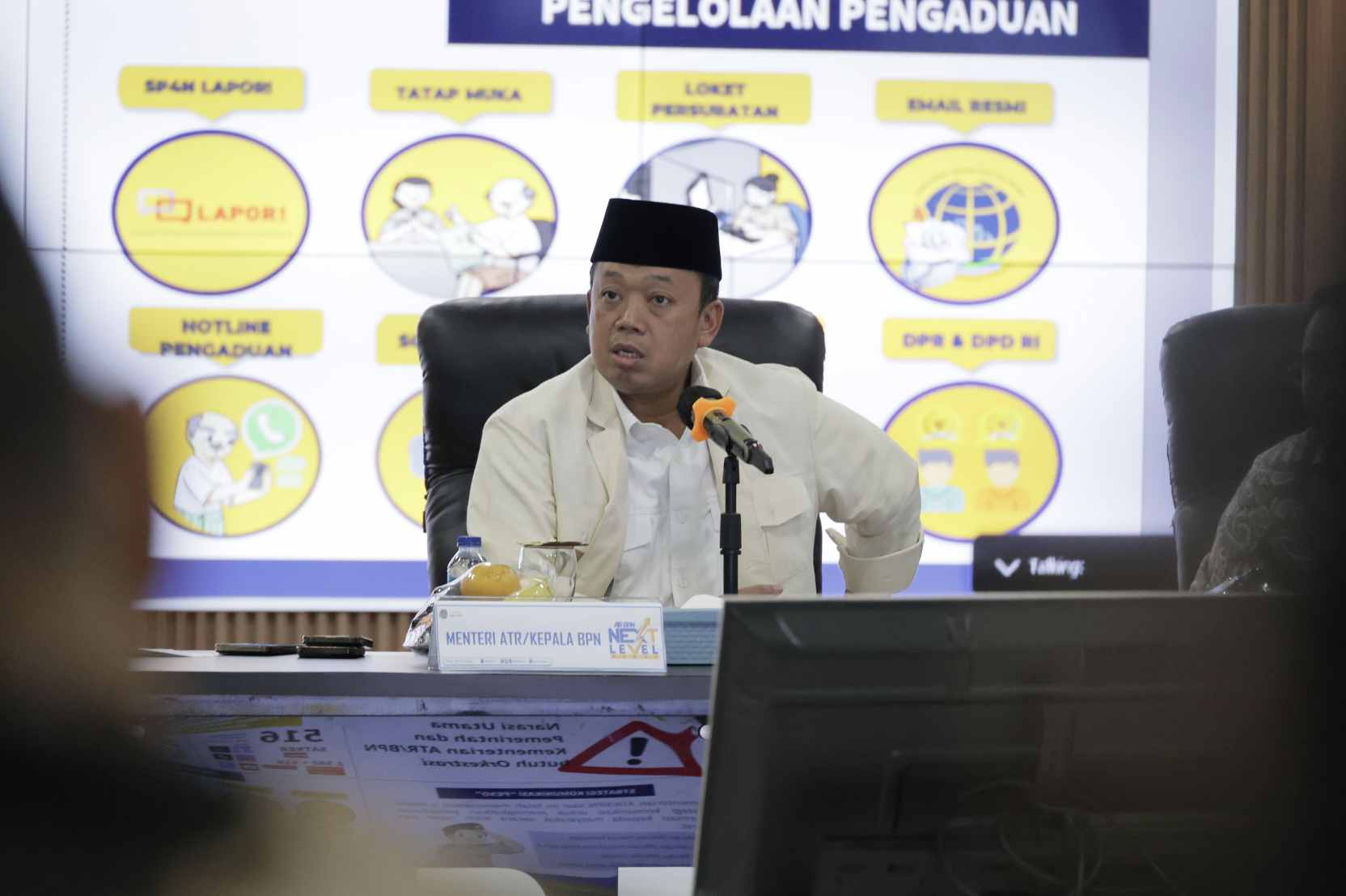Menteri Nusron