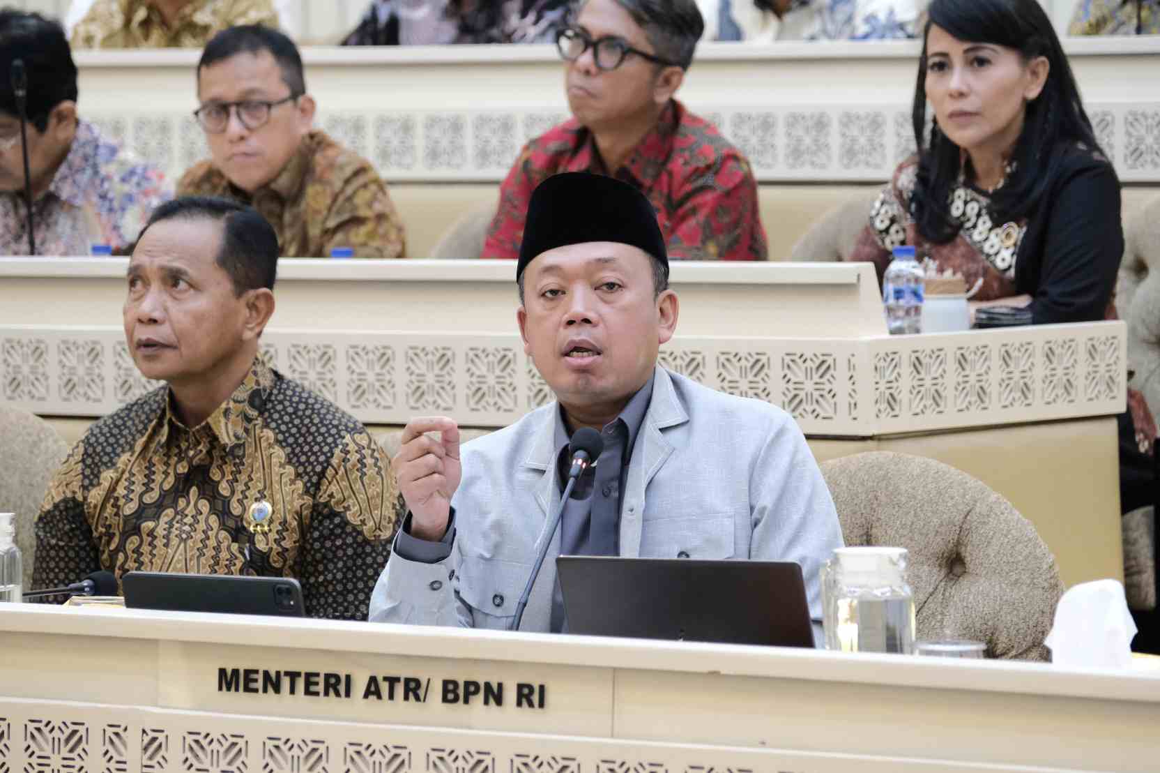 Menteri nusron