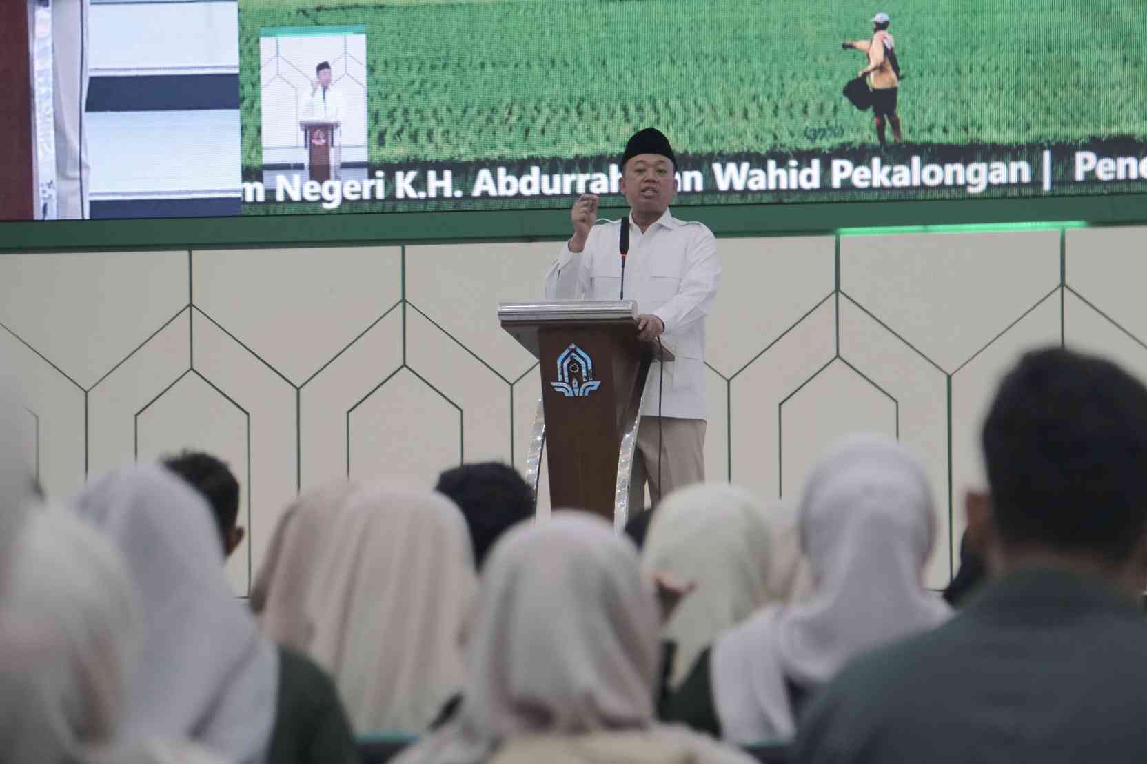 Menteri nusron